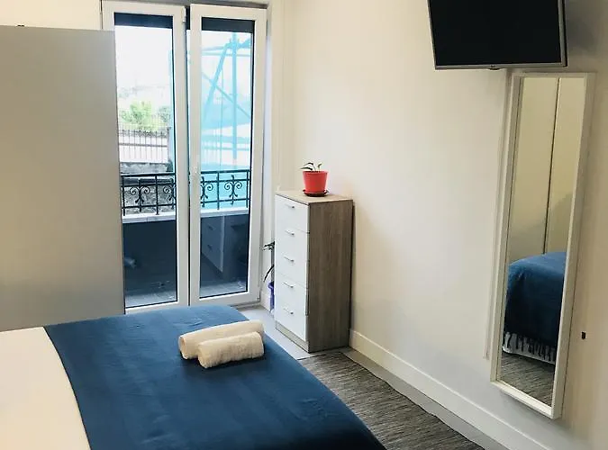 Kasa Tomas Gros ホームステイ *